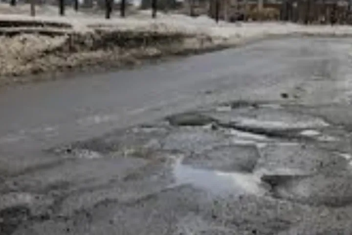 مشکلات راه‌های کبک به این زودی‌ها برطرف نخواهد شد